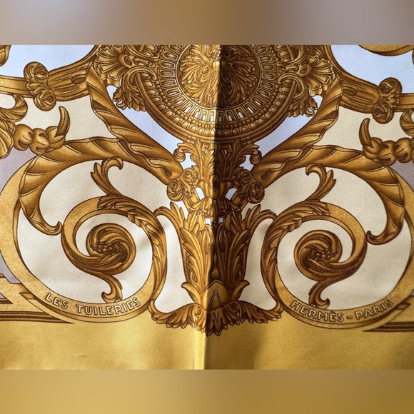 Authentic Hermes Carré 90 LES TUILERIES Tuileries Garden Silk Scarf W/Box - Picture 8 of 9